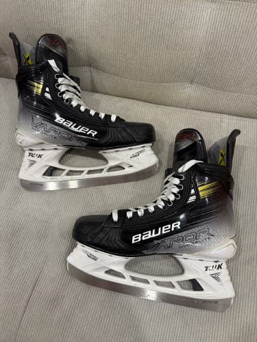 Bauer Vapor Hyperlite 2 Ice Hockey Skates Senior Size 8 Fit 1