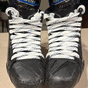 Black/Navy 2025 Bauer Vapor Flylite Hockey Skates Regular Width 6 (Used)