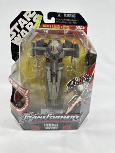 #127 Star Wars Transformers Darth Maul Sith Infiltrator Sealed 87025