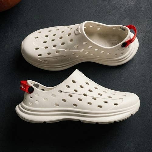 NWT Layer 8 Cloud Comfort Recovery Clogs White Foam Slip On Shoes Size 10.5