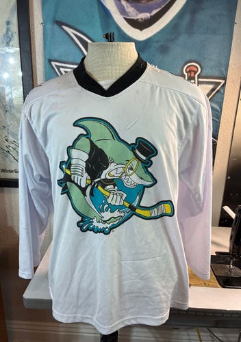 AHL San Jose Barracuda Jersey Size Medium Men's Give Away Game Day Jersey used