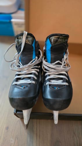 True TF7 Hockey Goalie Skates 8 (Used)