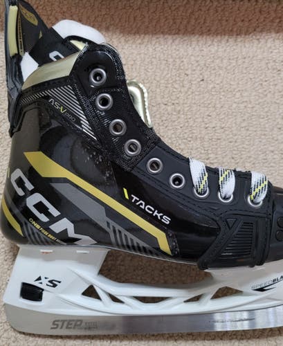 Black 2024 CCM AS-V Pro Hockey Skates Size 4 (New)