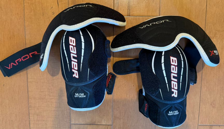 Senior Medium Bauer Vapor X800 Lite Elbow Pads (Used)