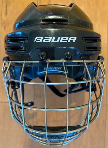 Large Bauer Re-Akt 75 Helmet (Used)
