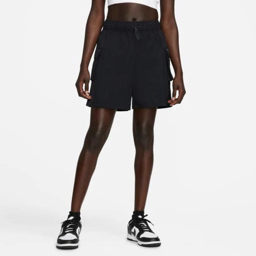 Nike Sportswear Essential Cargo Shorts Women's S Black Woven High-Waisted SRT680
