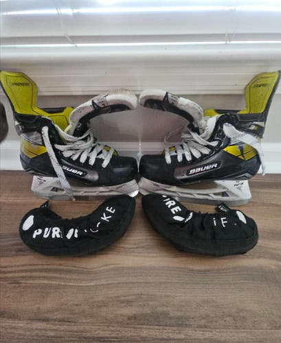 Bauer Supreme 3S Hockey Skates Size 4 (Used)