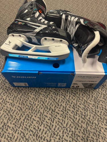 Bauer Supreme F50 Pro Hockey Skates Size 4 (New)