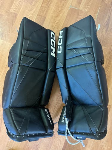 26" CCM Extreme Flex E6.5 Goalie Leg Pads (Used)