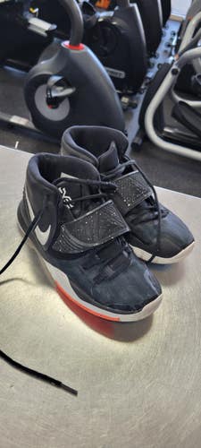 Used Nike Kyrie gs7 Senior 6 11497-S000159584
