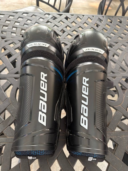 Intermediate Bauer X 13" Shin Pads (New)