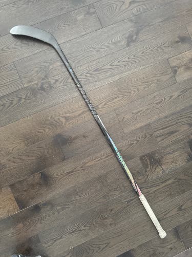 Senior Bauer Twitch Right Handed Hockey Stick P28M 82 Flex Pro Stock (Used)