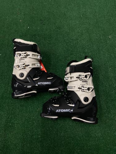 New Atomic Hawx Magna 95 Ski Boots Medium Flex | Mondo 25 & 25.5