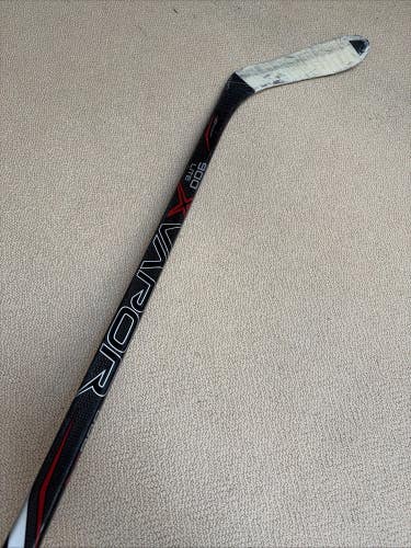 Bauer Vapor X 900 Lite Hockey Stick, Senior, Right, P28. 87 Flex, Lie 5