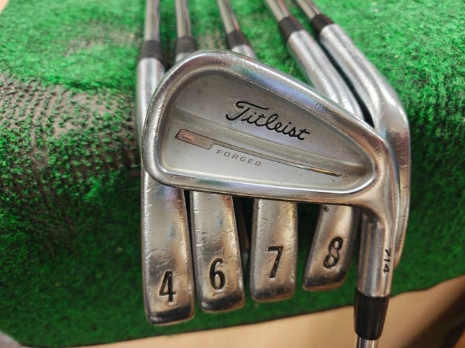 Titleist 714 CB Forged Iron Set 3-9 Steel Shaft Stiff Flex S300 No 5 Iron