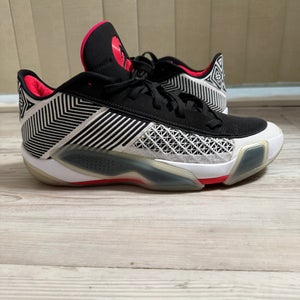 Men's Size M 11.5 (W 12.5) Jordan Shoes (Used)