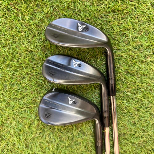 TaylorMade MG5 Charcoal Black 3 Wedge Set 52° 56° 60° - Dynamic Gold 115 - RH