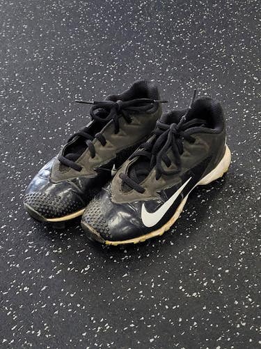 Used Nike Youth FB Cleats Black Youth 13.0 11849-S000042032