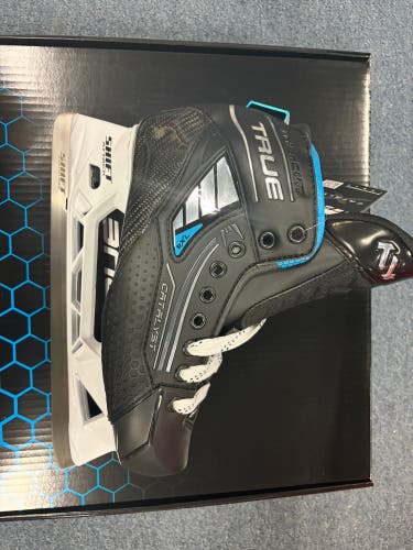 2024 True Catalyst 7x4 Hockey Goalie Skates Regular Width 7 (New)