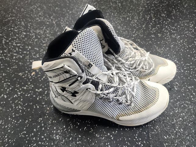 Used Under Armour HOVR HIGHLIGHT ACE VB Shoes Adult White Senior 10 11849-S000042062