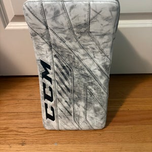 CCM Axis 1.9 Regular (Used)