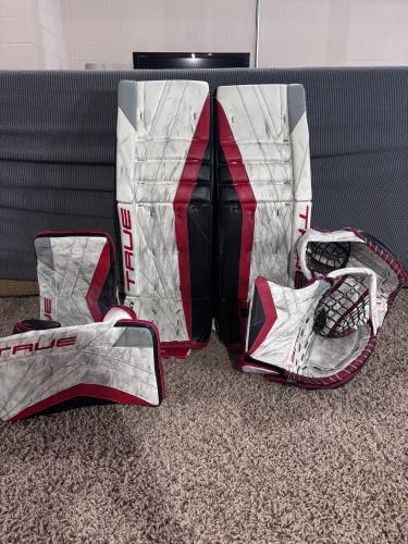 Used True Catalyst Px3 Regular Goalie Full Set