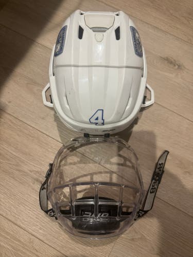 Small Bauer Re-Akt 95 Helmet (Used)