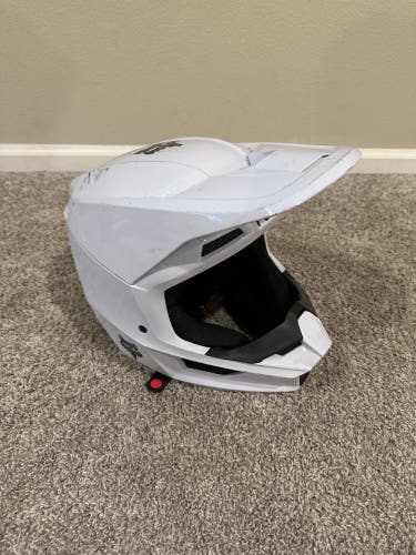 Medium White Unisex V1 Fox Helmet with 100% goggles (Used)