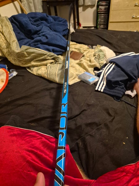 Senior Bauer Vapor Volt Left Hand Hockey Stick P92 77 Flex