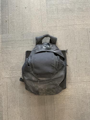 Used Demarini BB/SB 2 BAT BACKPACK BB/SB Player Backpack Black 11614-S000240331