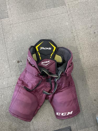 Used CCM TACKS 6052 Junior Pant Maroon SM 11614-S000240326