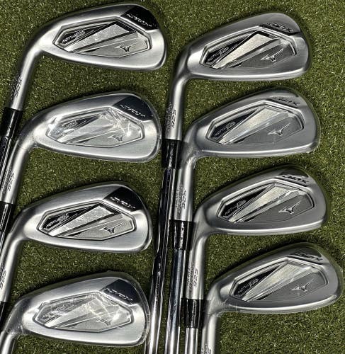 Mizuno JPX-925 Hot Metal Pro Iron Set LEFT Hand 4-GW Dynamic Gold 105 Stiff LH