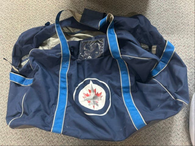 Winnipeg Jets Pro Stock Navy Blue 4orte NHL Player Bag Forte