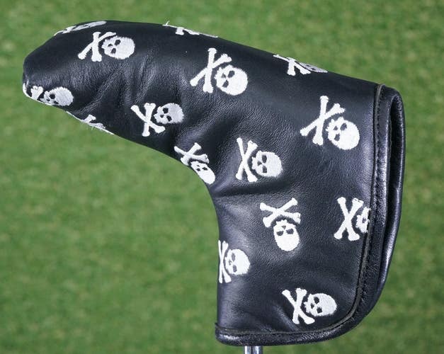 SWEET ROLLZ SKULL AND CROSSBONES BLADE PUTTER HEAD COVER, BLACK / WHITE ~ L@@K!