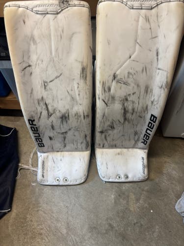 Small Bauer Pro Spec Elite Goalie Leg Pads (Used)