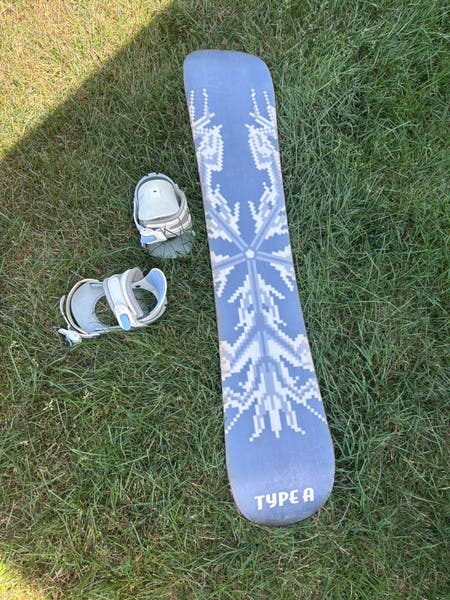 affordable burton snowboards Custom X Camber Snowboard 2025 – Shoreline Tahoe the Custom Smalls Snowboard is ready to keep up with the youngest rippers all season long. Snowboards for Men, Women &