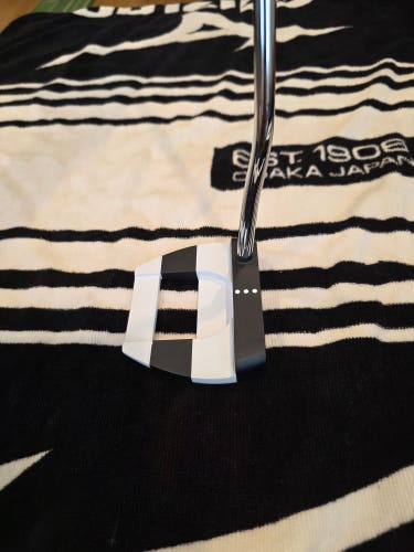 Share RIGHT HAND ODYSSEY AI ONE JAILBIRD MINI DOUBLE BEND GOLF PUTTER 34"