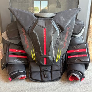 Large Bauer Vapor Hyperlite 2 Goalie Chest Protector (Used)