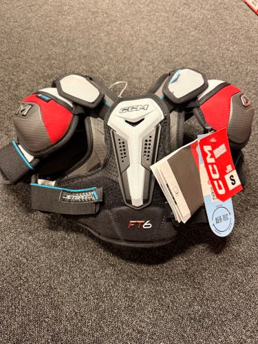 CCM JetSpeed FT6 Shoulder Pads Jr Small (New)