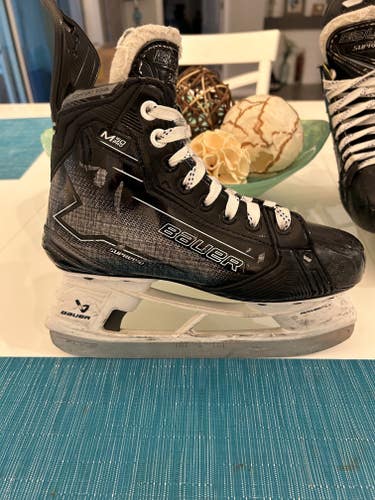 Bauer Supreme M5 Pro Hockey Skates Intermediate Size 4.5 Fit 2