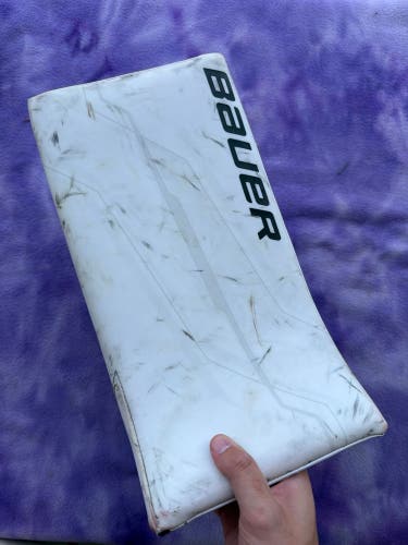 White Senior Bauer Supreme Shadow Goalie Gloves & Blockers Regular (Used)
