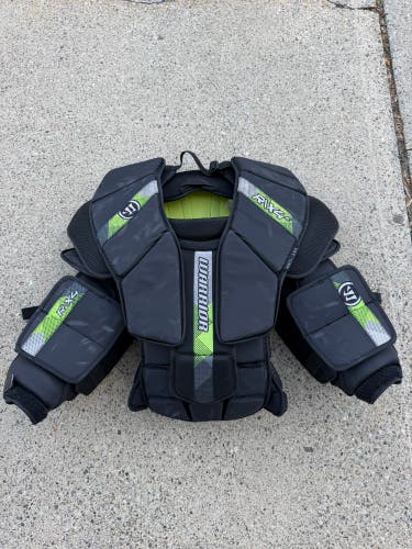 Intermediate Small / Medium Warrior Ritual X4 E Goalie Chest Protector (Used)