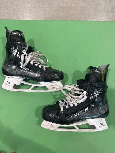 Senior Bauer Vapor Hyperlite 2 Hockey Skates (Fit 2) Size 9.5 (Used)