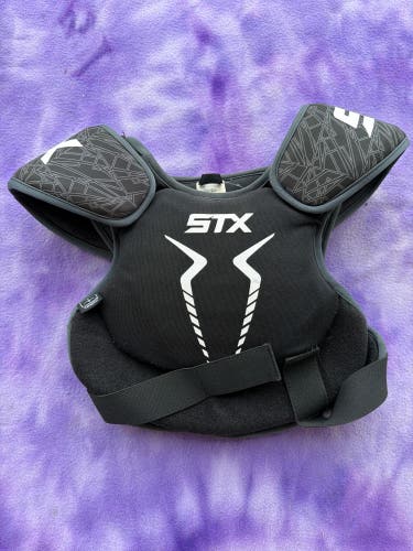 Medium Youth STX Stallion 50 Shoulder Pads (Used)