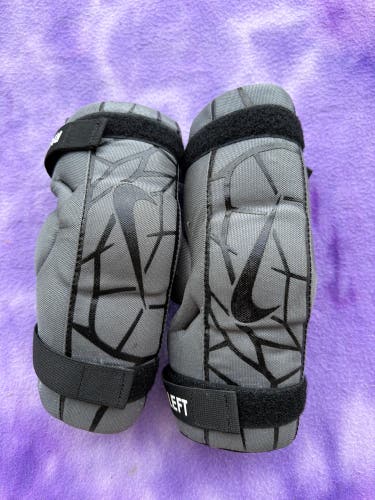 Nike Vapor LT Arm Pads (Used)