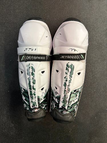 10" Junior CCM JetSpeed FTW Shin Pads
