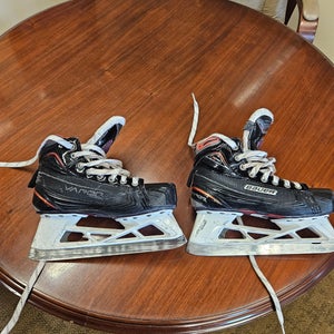 Bauer Vapor X900 Hockey Goalie Skates Extra Wide Width 5.5 (Used)