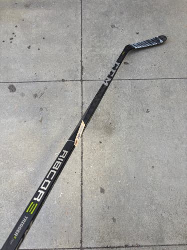 Senior CCM Ribcor Trigger 2 PMT Hockey Stick Right Handed P29 95 Flex | 68.5"