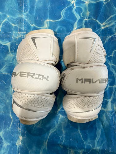 Large Adult Maverik M6 Arm Pads (Used)