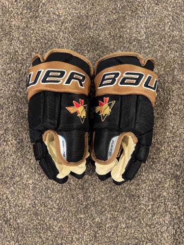 Bonnyville Pontiacs AJHL Bauer Vapor Pro Team Gloves 14" Pro Stock (Like New)